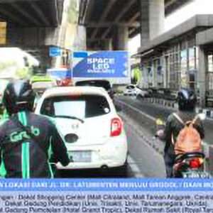 Main Road (Gatot Subroto) Roadside
